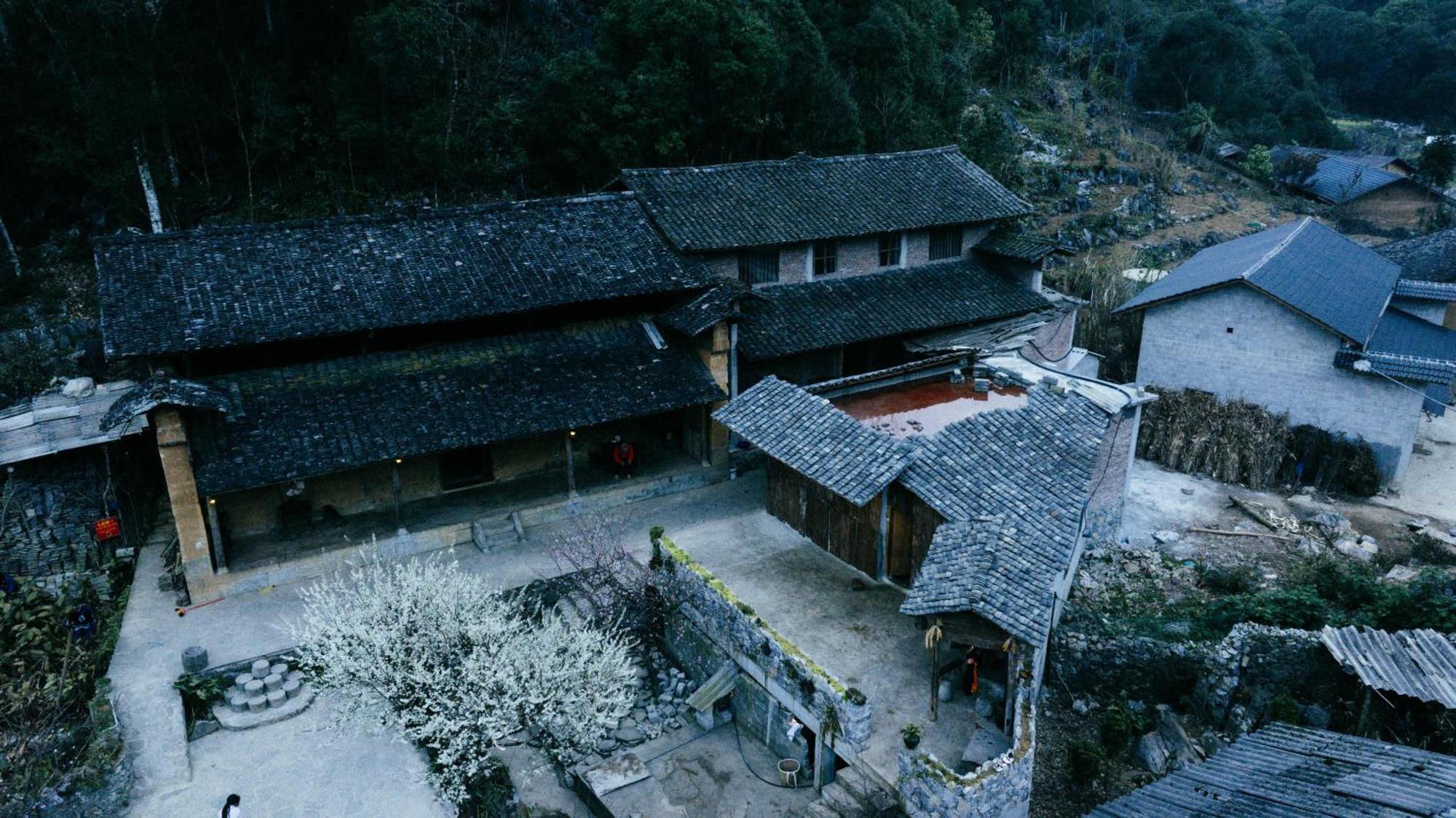 Nha Co Lao Xa Homestay Hmong & Bungalow Air Conditioner Dong Van  Kültér fotó