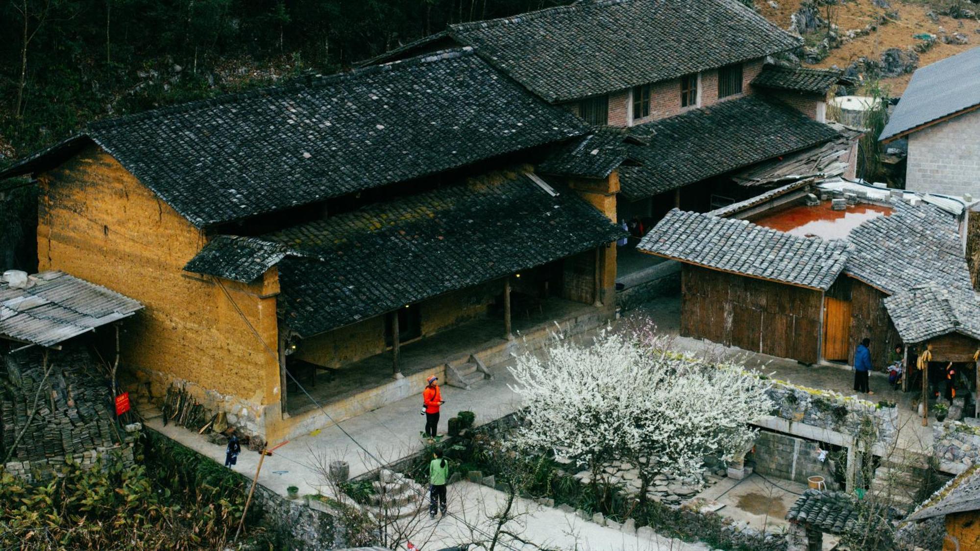Nha Co Lao Xa Homestay Hmong & Bungalow Air Conditioner Dong Van  Kültér fotó