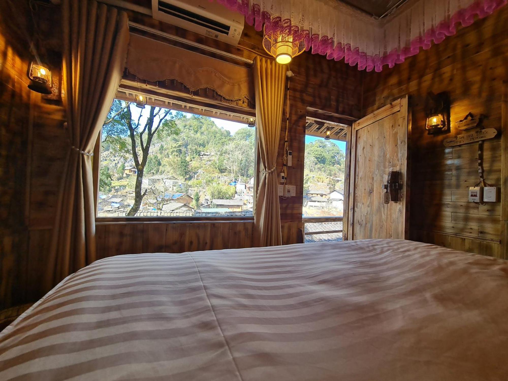 Nha Co Lao Xa Homestay Hmong & Bungalow Air Conditioner Dong Van  Kültér fotó