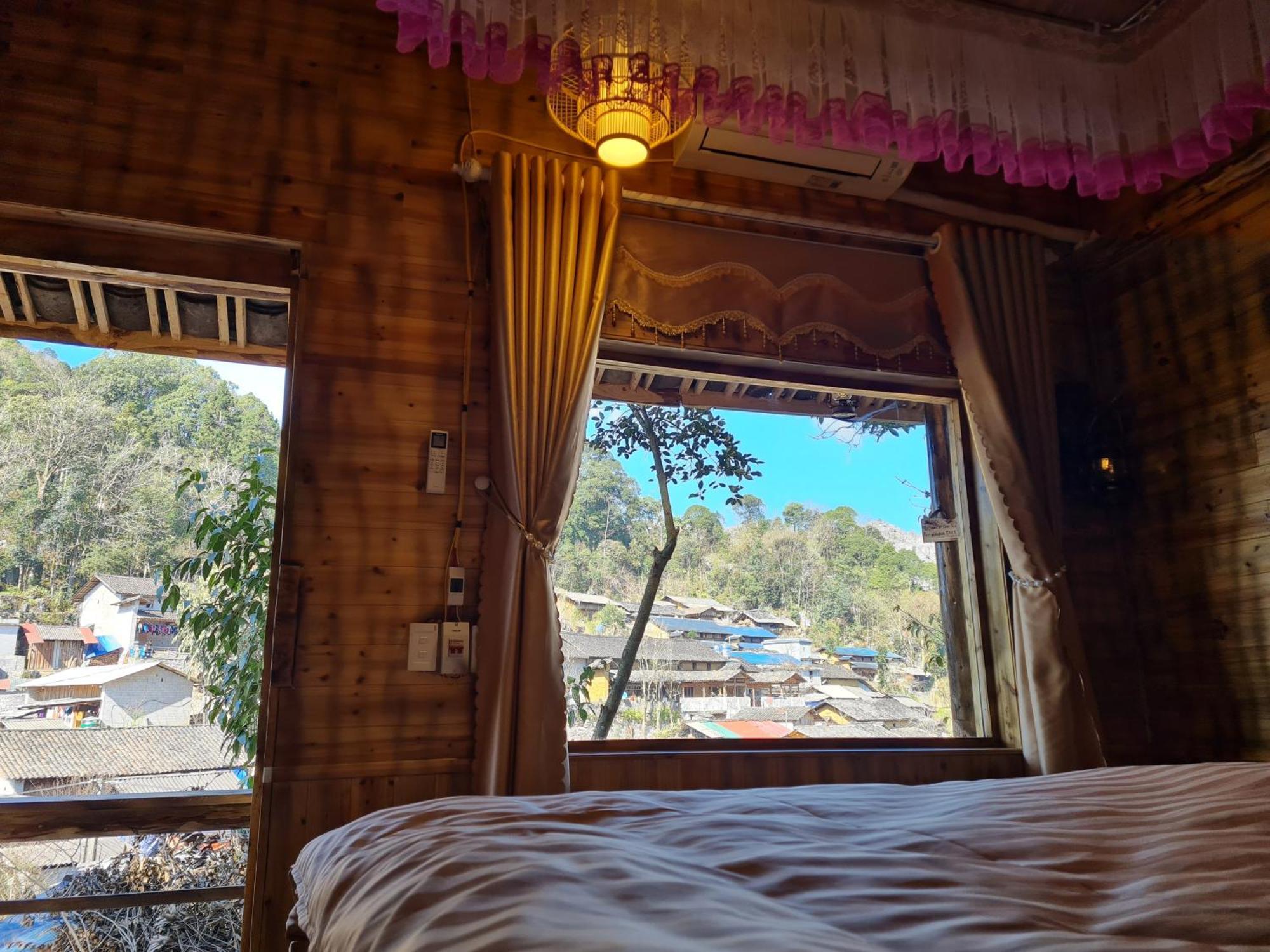 Nha Co Lao Xa Homestay Hmong & Bungalow Air Conditioner Dong Van  Kültér fotó