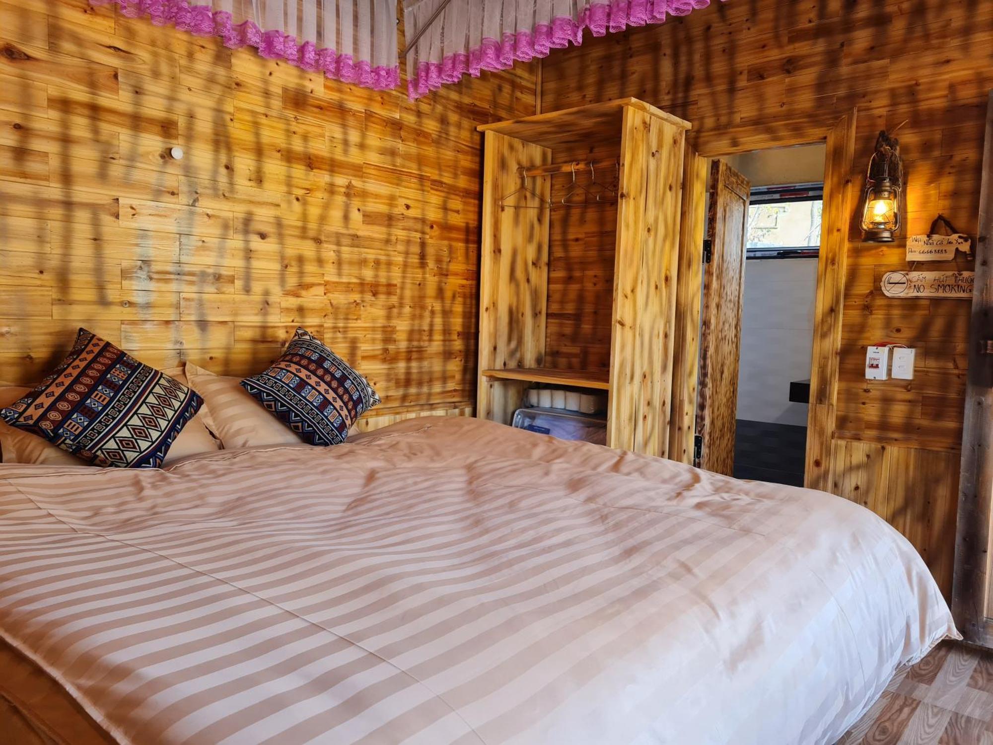Nha Co Lao Xa Homestay Hmong & Bungalow Air Conditioner Dong Van  Kültér fotó